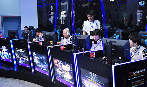 个总冠军的 个总冠军的