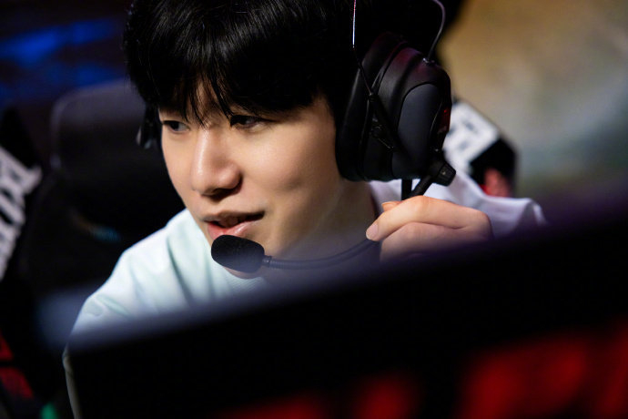 格林斯比违 格林斯比违